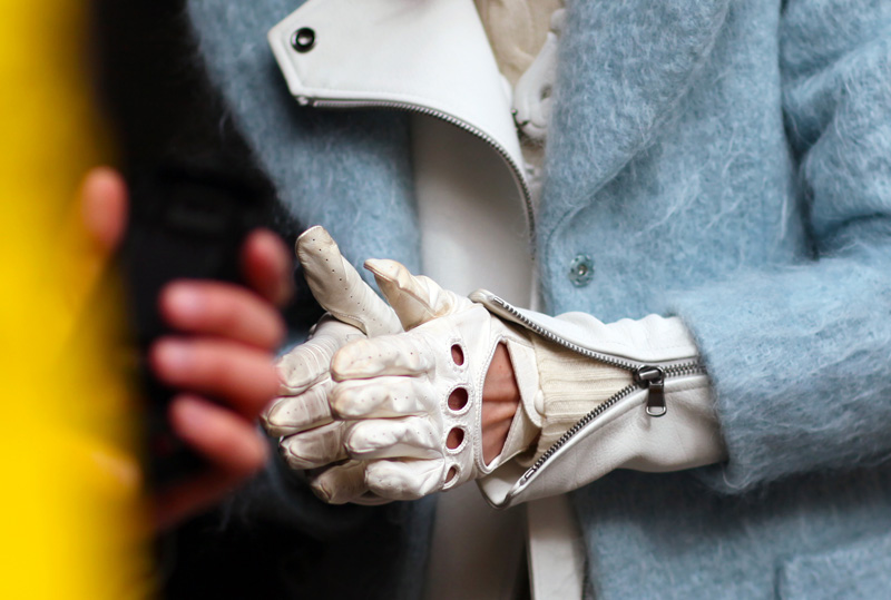 cropped_glove.jpg