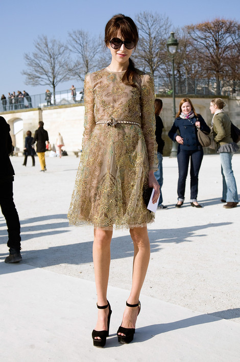 Caroline Sieber in Valentino